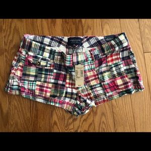 New with tags plaid American Eagle Shorties